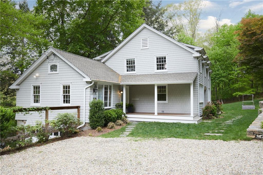 82 Clinton Avenue — exterior photo