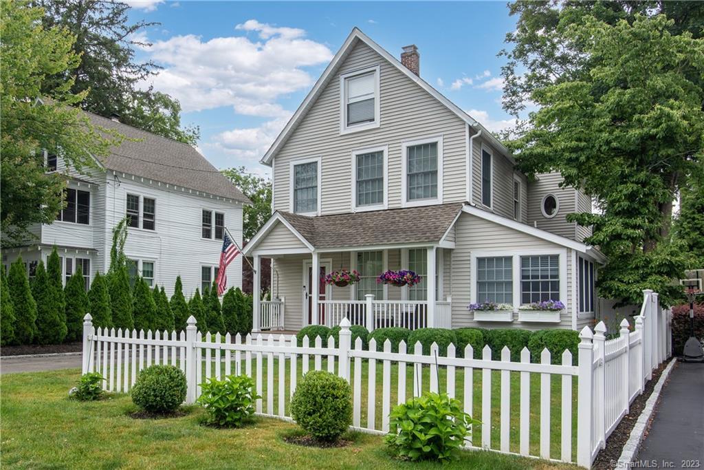 24 Fairfield Avenue — exterior photo