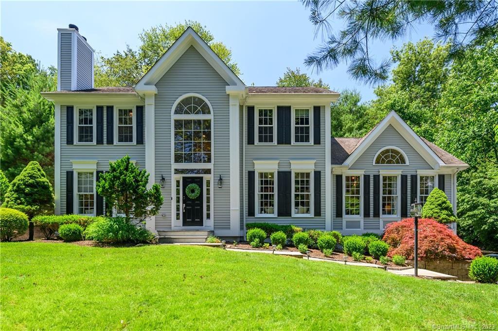 7 Cranbury Road — exterior photo