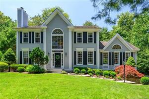 7 Cranbury Road