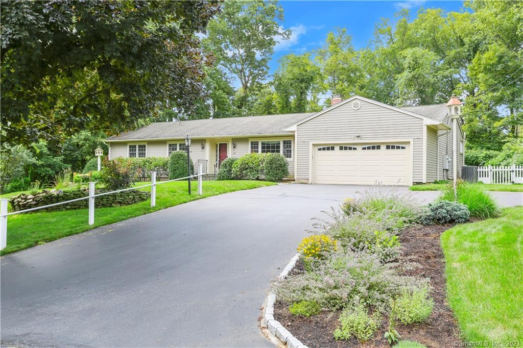 67 Fieldcrest Drive — exterior photo