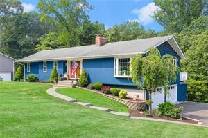 47 Greenbrier Road