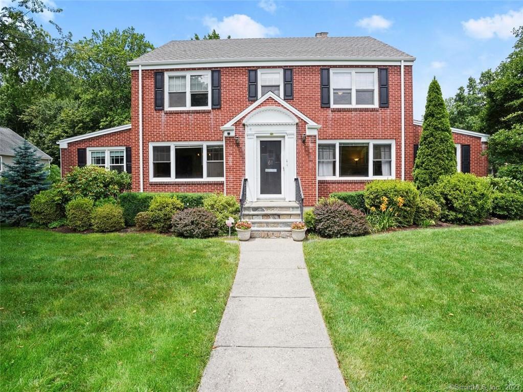 61 Deerfield Drive — exterior photo