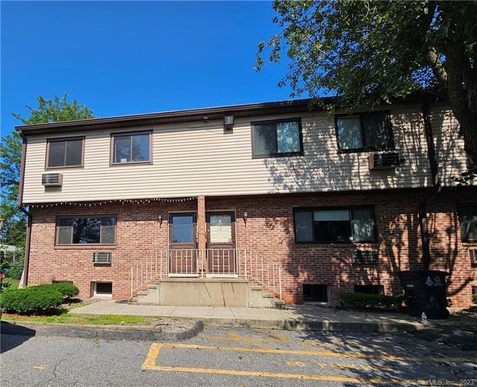 115 Lawn Avenue, Unit 1 — exterior photo