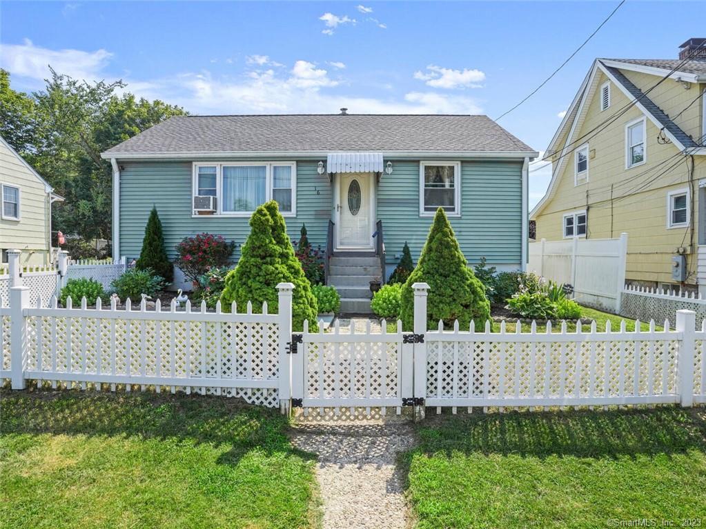 16 Claremont Street — exterior photo