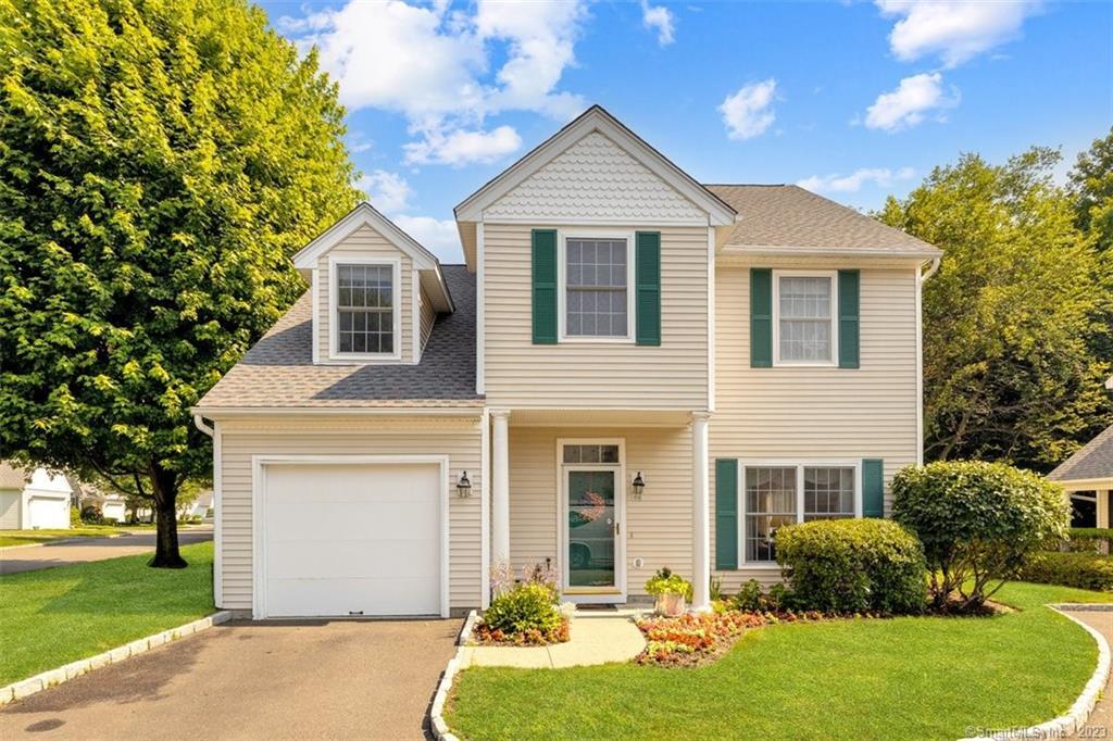 66 Village Court, Unit 66 — exterior photo