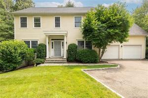 14 Crowne Pond Lane, Unit 14