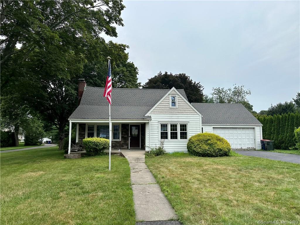 426 Erwin Street — exterior photo