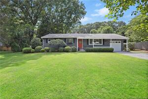 31 Stonecrop Road