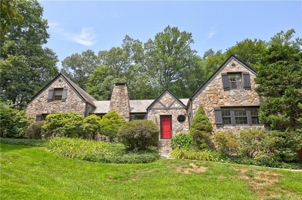 98 Dogwood Lane — exterior photo