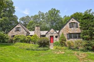 98 Dogwood Lane