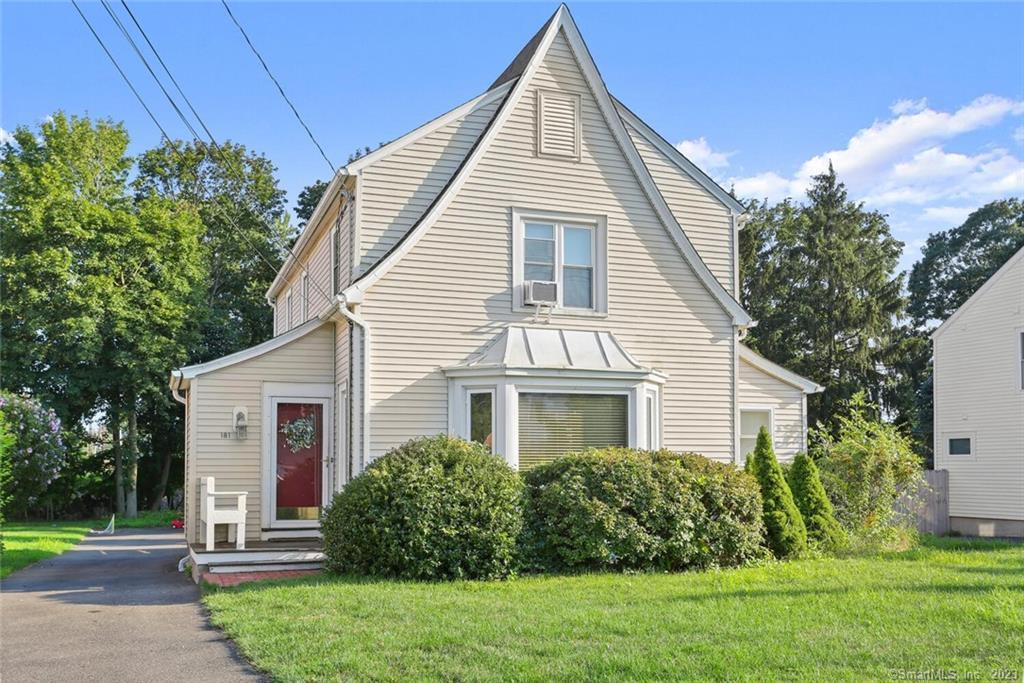 181 Henderson Road — exterior photo