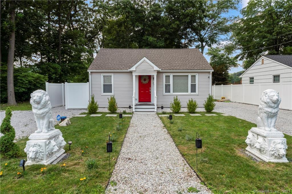 21 Dock Drive — exterior photo