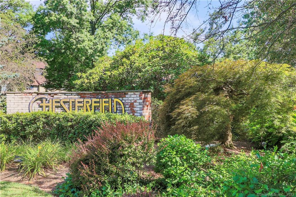 2437 Bedford Street, Unit F16 — exterior photo