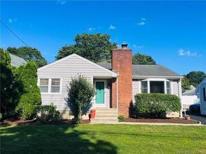 26 Greenwood Avenue