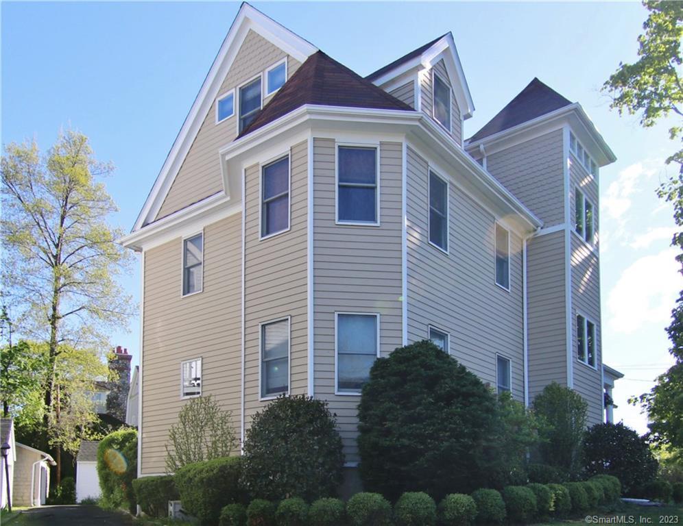 28 Woodland Drive, Unit B — exterior photo