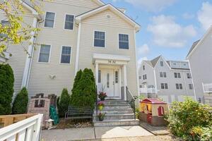34 Ferris Avenue, Unit A1