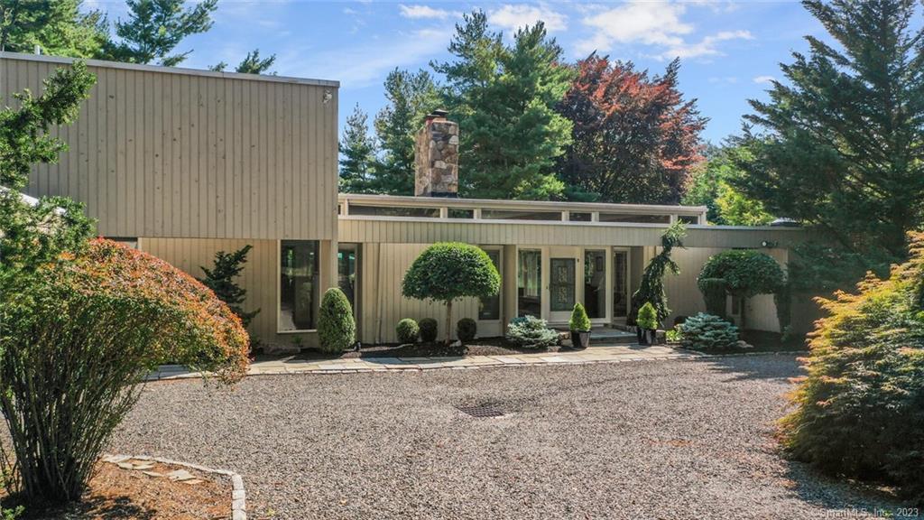245 Valley Road — exterior photo