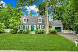 21 Oak Crest