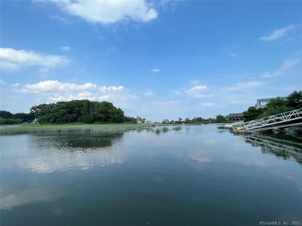 8 Pine Point Road, Norwalk, Connecticut photo 1