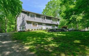 6 Valley Forge Lane