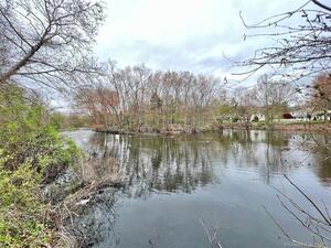 668 Glenbrook Road, Unit 28
