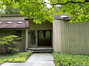 4 Valley View Drive