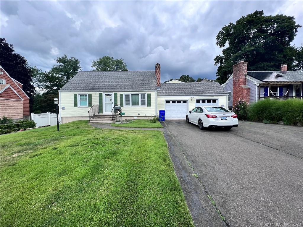8 Ingleside Avenue — exterior photo