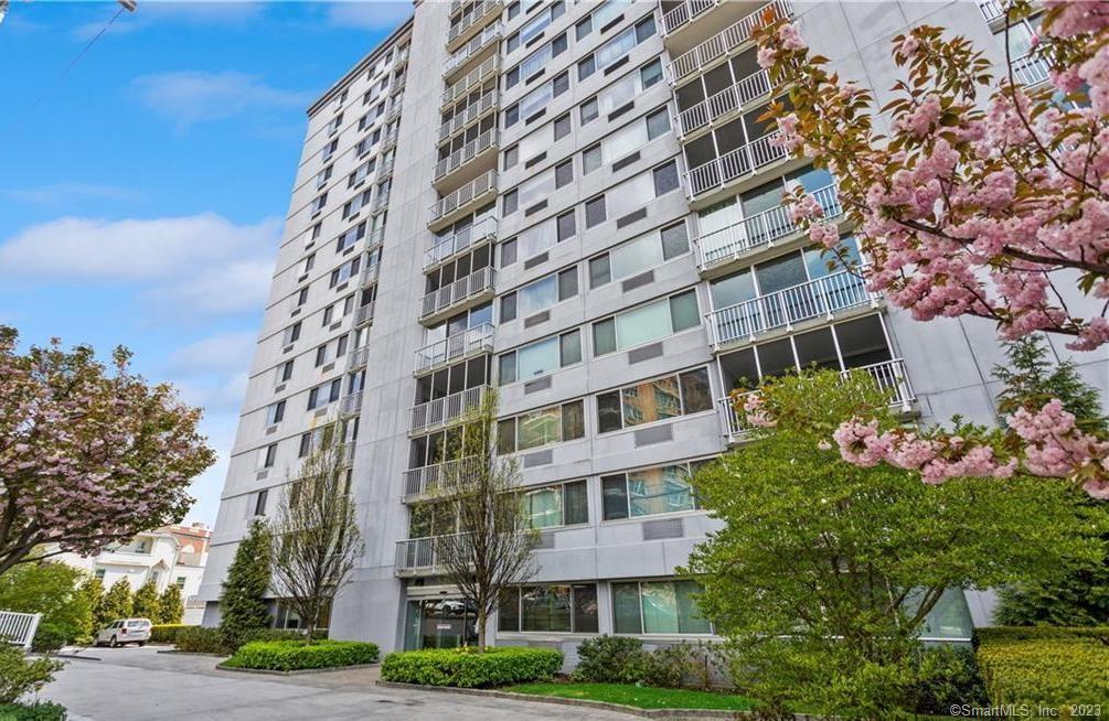 1 Strawberry Hill Avenue, Unit 7C — exterior photo