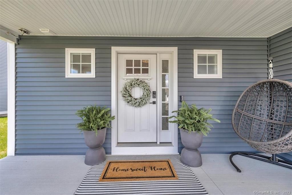 33 Old Village Windsor CT 06095 Active