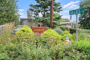 166 Gillies Lane, Unit 166