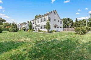 8 Evergreen Parkway