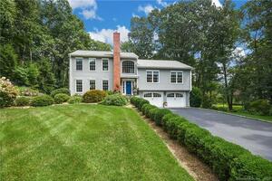 6 Stony Brook Road