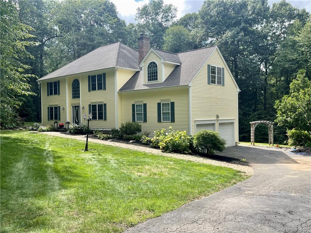 35 Narragansett Trail — exterior photo
