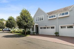 25 Kensett Lane, Unit 25