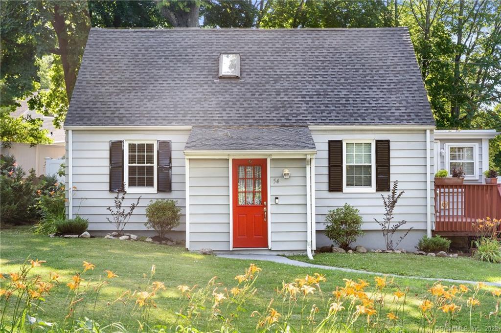 54 Howard Avenue — exterior photo