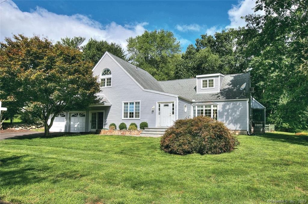 44 Winslow Road — exterior photo