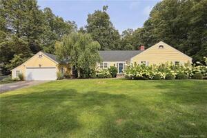 5 Taunton Lane
