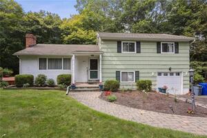 11 Saint Marys Lane