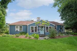 242 Shoreham Village Drive, Unit 242