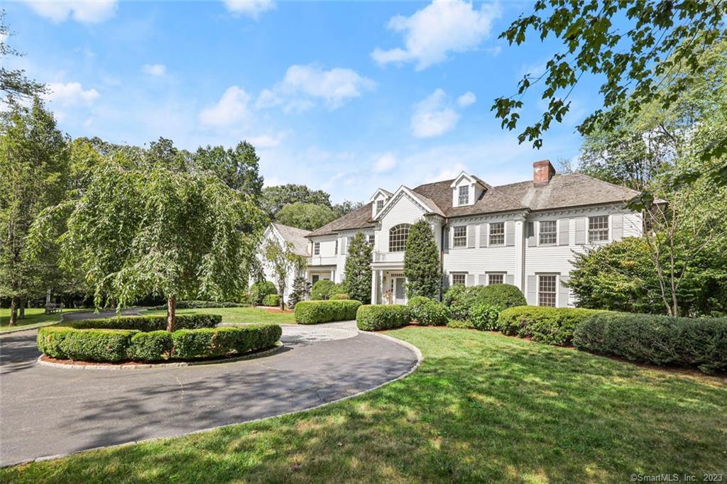 35 Logan Road — exterior photo