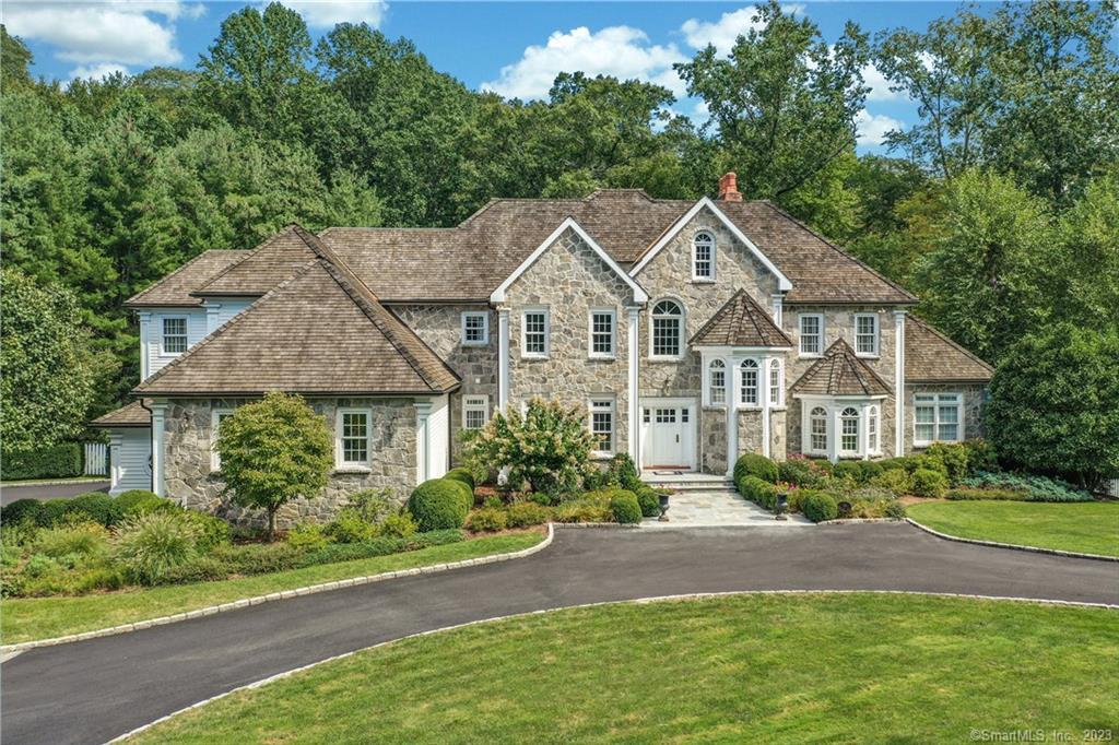 85 Clearview Lane — exterior photo