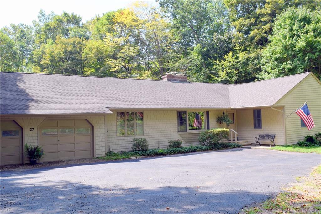 27 Laurel Lane Roxbury CT