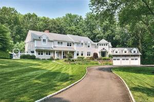 64 Bayberry Lane