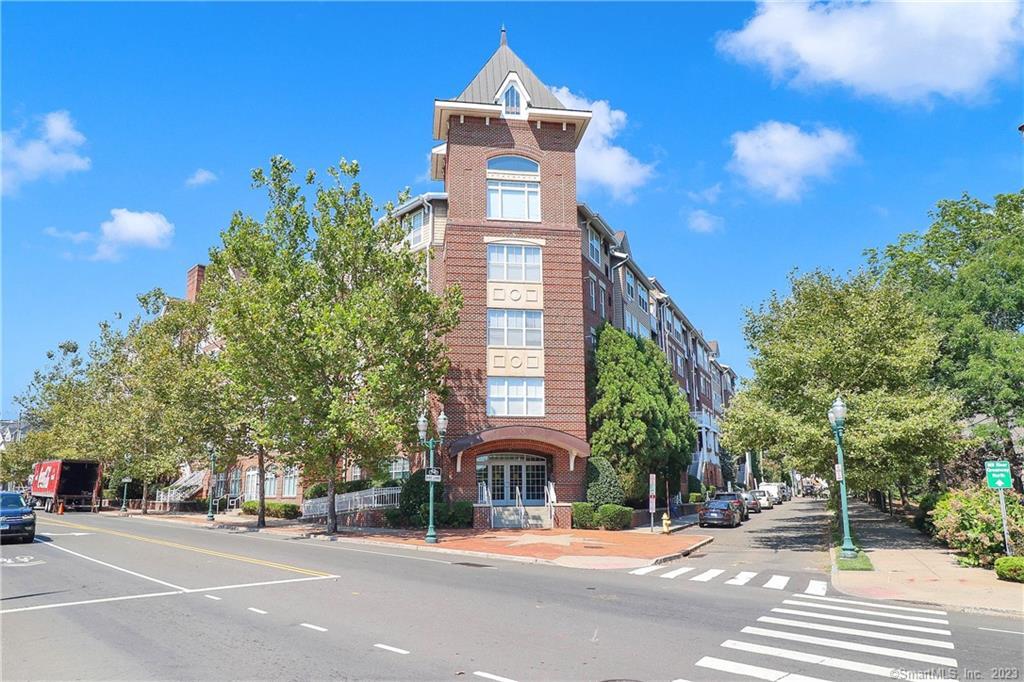 35 Broad Street, Unit 319 — exterior photo