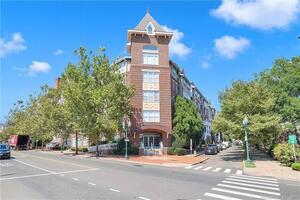 35 Broad Street, Unit 319