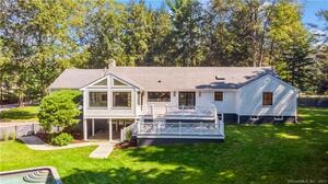 12 Hockanum Road