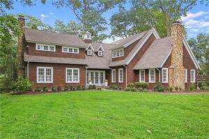 8 Laurel Road
