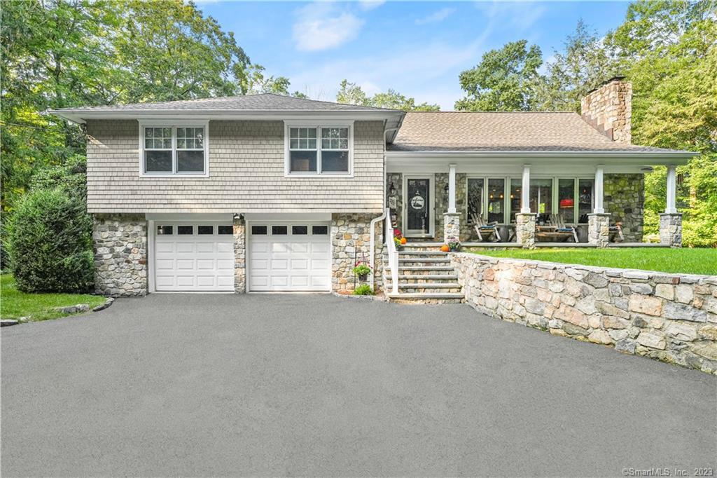 21 Barton Lane, Greenwich, CT 06807