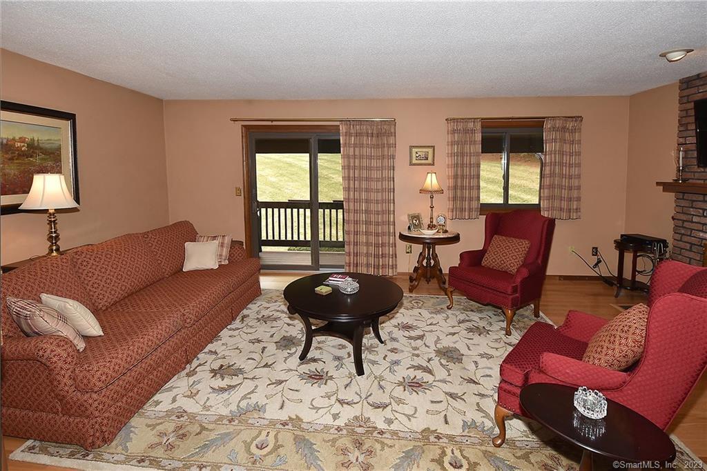 1306 Summer Hill Drive, South Windsor, CT 06074 - Thumbnail 7